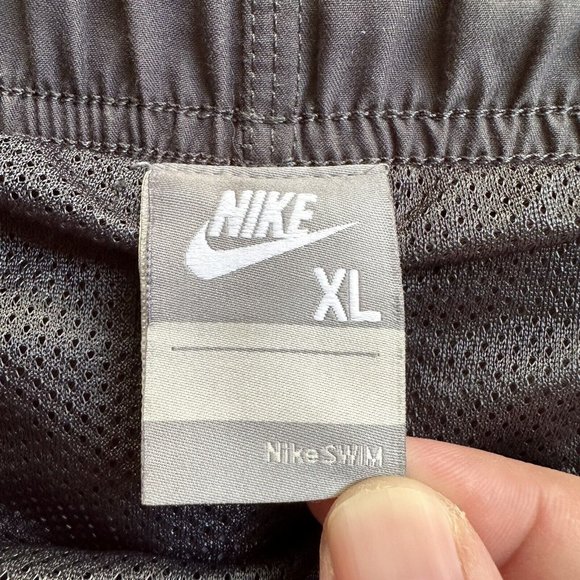 Nike Swim Trunks Men's XL Gray/Orange Floral Mesh Lined Board Shorts Drawstring - Picture 3 of 12